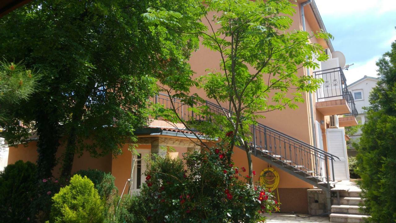 Apartments Eden Jadranovo Exterior photo
